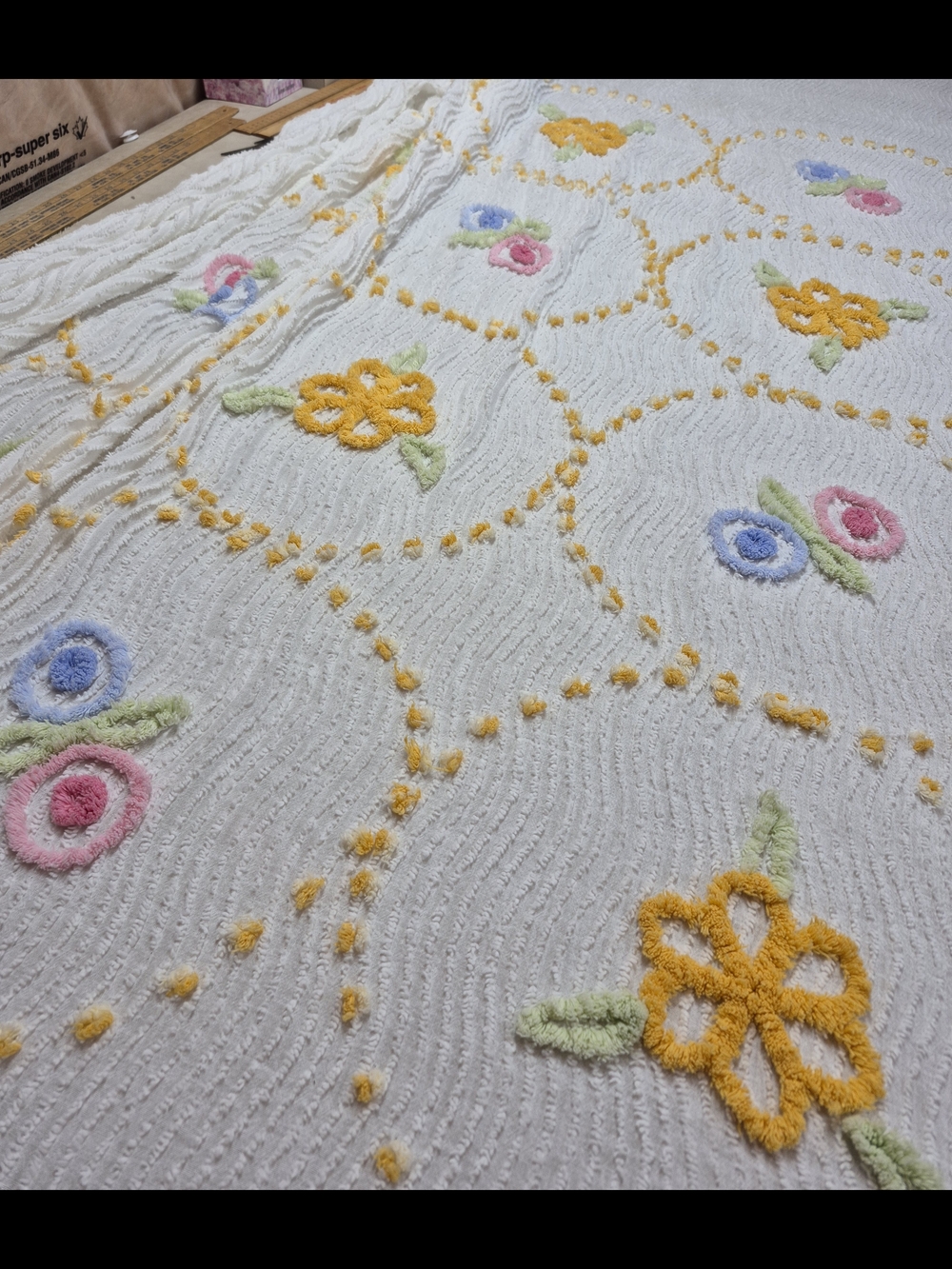 Vintage White Tufted Chenille Bedspread - Picture 2 of 5